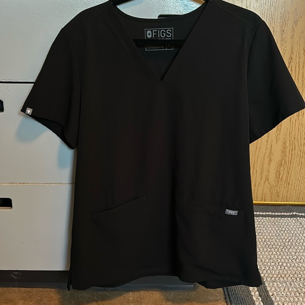 Figs Scrub Top